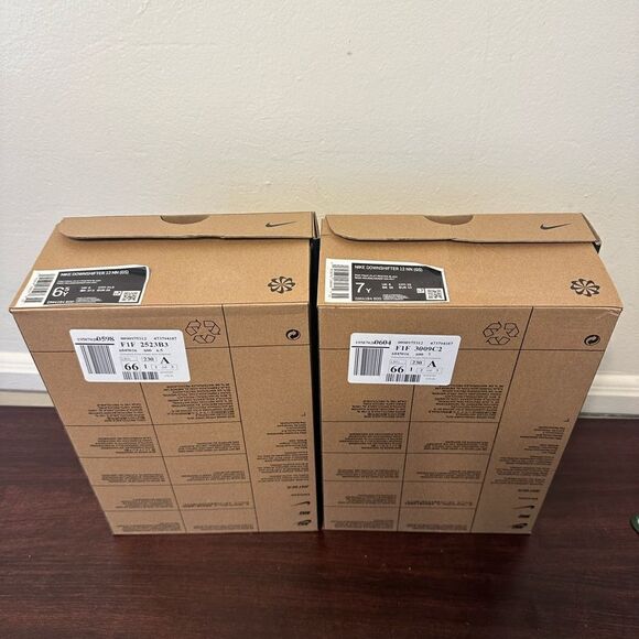 Nike girls Downshifter lightweight comfy Sneaker size 6,5 new in box - Picture 16 of 16